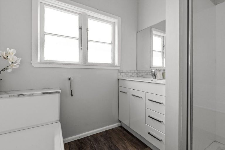 Photo of property in 3 Menin Road, Onekawa, Napier, 4110