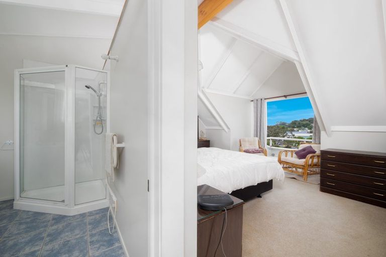 Photo of property in 6 Little Queen Street, Russell, 0202