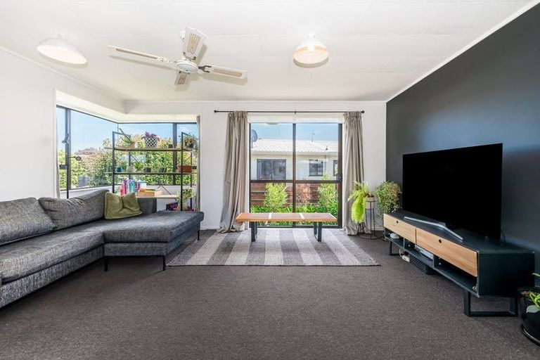 Photo of property in 15 Palmer Court, Paraparaumu, 5032