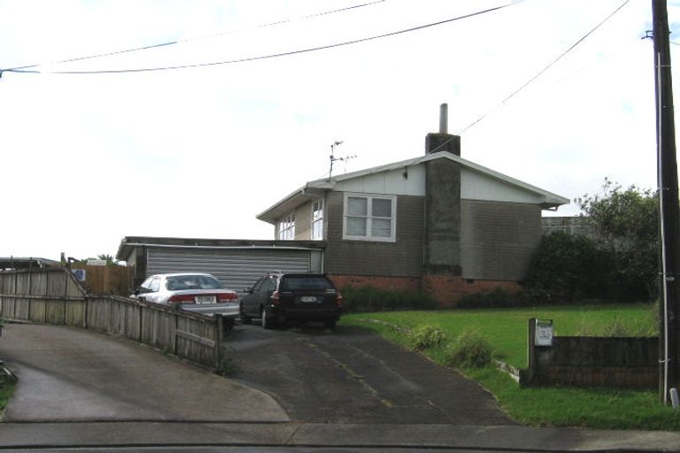 Photo of property in 14 Valdale Road, Henderson, Auckland, 0610