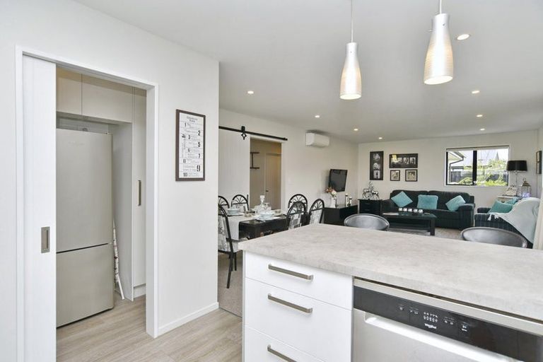 Photo of property in 5 Burke Lane, Amberley, 7410