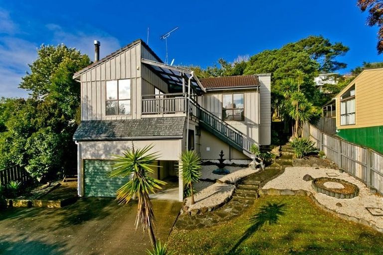 Photo of property in 81 Oaktree Avenue, Browns Bay, Auckland, 0630