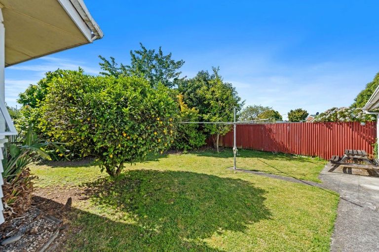 Photo of property in 24 Victoria Street, Carterton, 5713