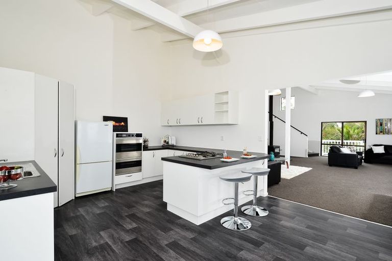 Photo of property in 164 Opanuku Road, Henderson Valley, Auckland, 0612