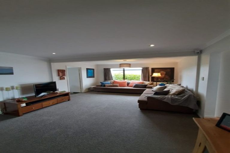 Photo of property in 21 Gledstane Road, Stanmore Bay, Whangaparaoa, 0932