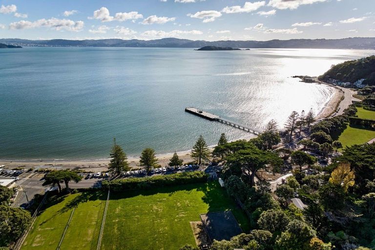 Photo of property in 10 Tui Road, Days Bay, Lower Hutt, 5013