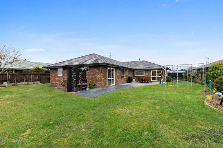 Photo of property in 44 Welsford Street, Woodend, 7610