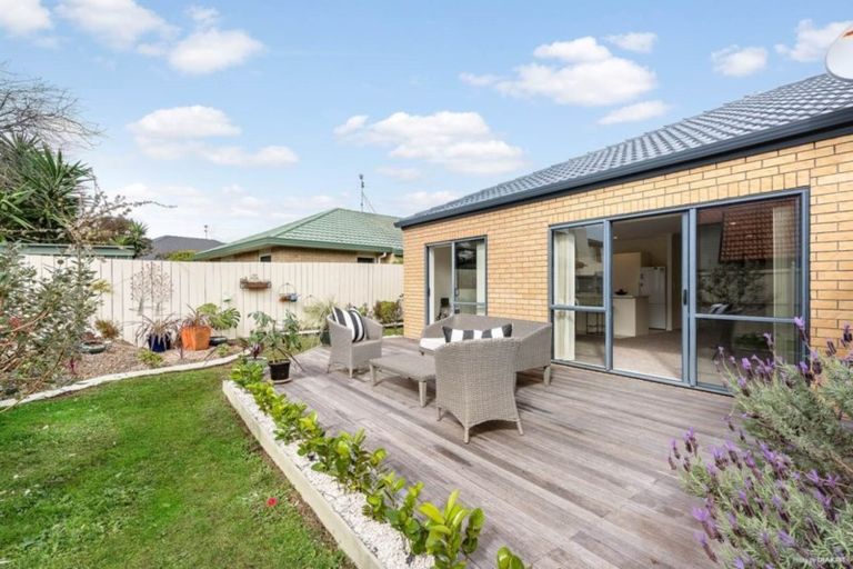 Photo of property in 237 Kilkenny Drive, East Tamaki Heights, Auckland, 2016