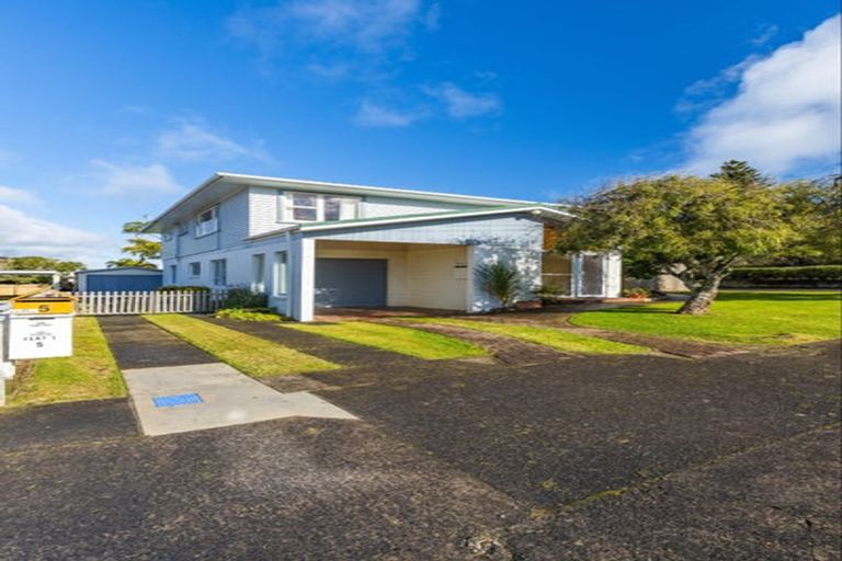 Photo of property in 5 Price Street, Westown, New Plymouth, 4310
