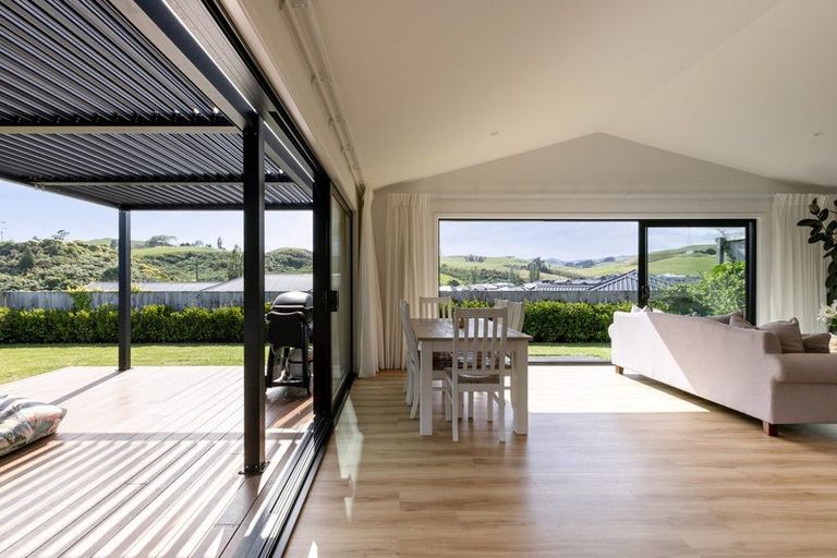 Photo of property in 4 Kokopu Lane, Ohauiti, Tauranga, 3112