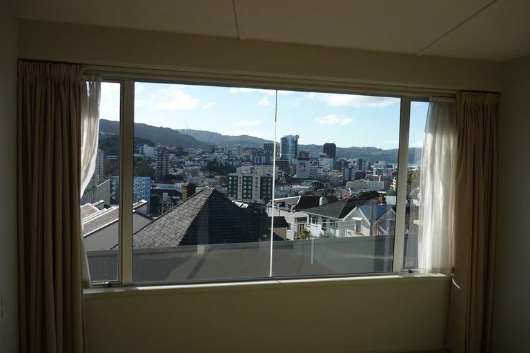 Photo of property in 74 Nairn Street, Mount Cook, Wellington, 6011