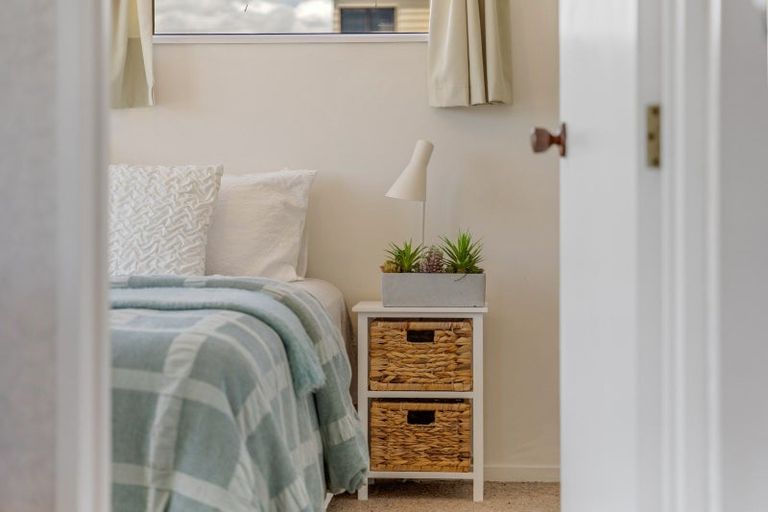 Photo of property in 10 Walton Road, Paraparaumu Beach, Paraparaumu, 5032