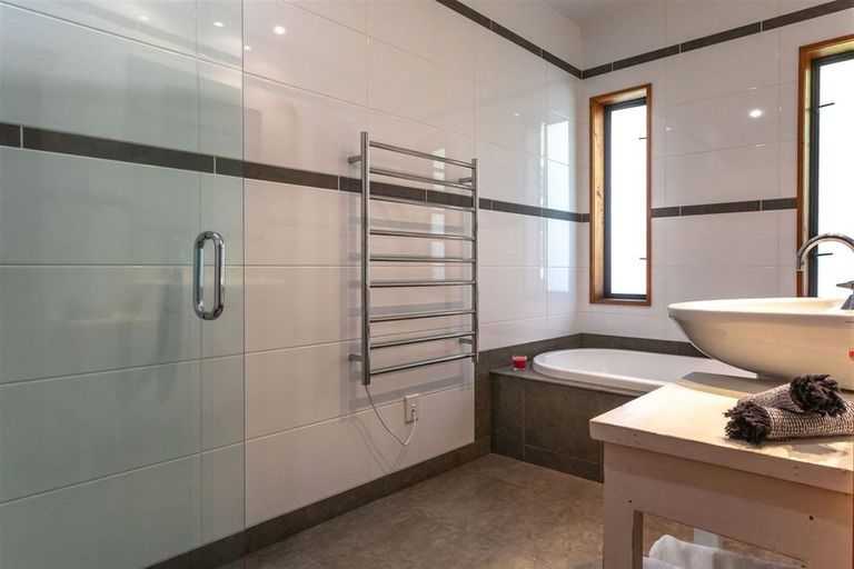 Photo of property in 13 Tudor Grove, Whitianga, 3510