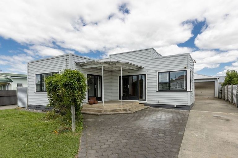 Photo of property in 3 Burness Road, Greenmeadows, Napier, 4112