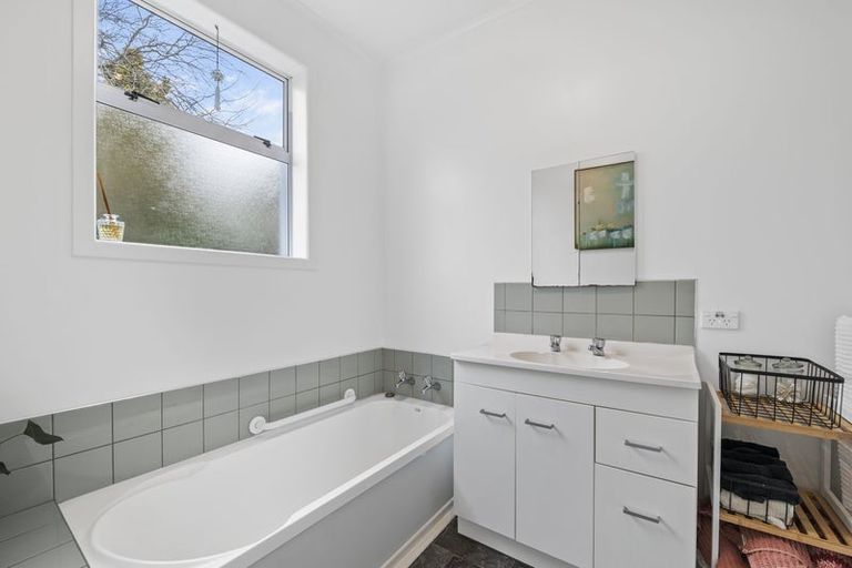 Photo of property in 204 Regan Street, Stratford, 4332