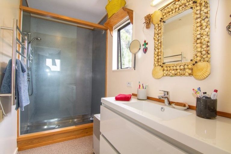 Photo of property in 295 Kanohi Road, Kaukapakapa, 0873