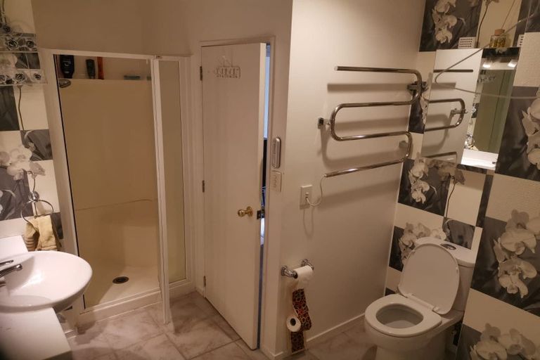 Photo of property in Tuscany Towers, 30/1 Ambrico Place, New Lynn, Auckland, 0600