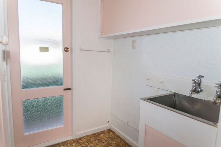 Photo of property in 24 Ries Street, Dannevirke, 4930