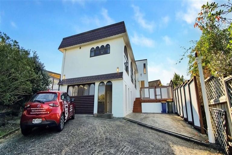 Photo of property in 11 Da Vinci Place, West Harbour, Auckland, 0618
