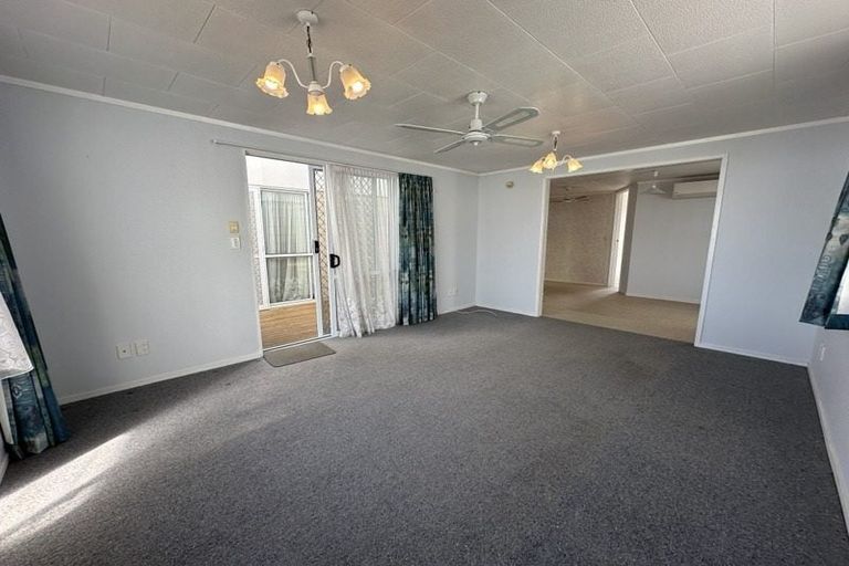 Photo of property in 1979 Ngunguru Road, Ngunguru, Whangarei, 0173