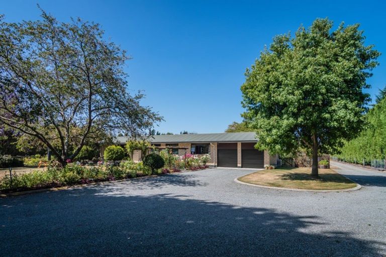 Photo of property in 32 Kerrytown Road, Levels, Timaru, 7975