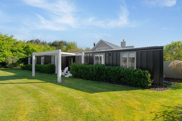Photo of property in 97 Oxford Street, Martinborough, 5711