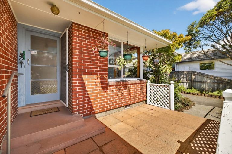 Photo of property in 11 Bevington Street, Avonhead, Christchurch, 8042