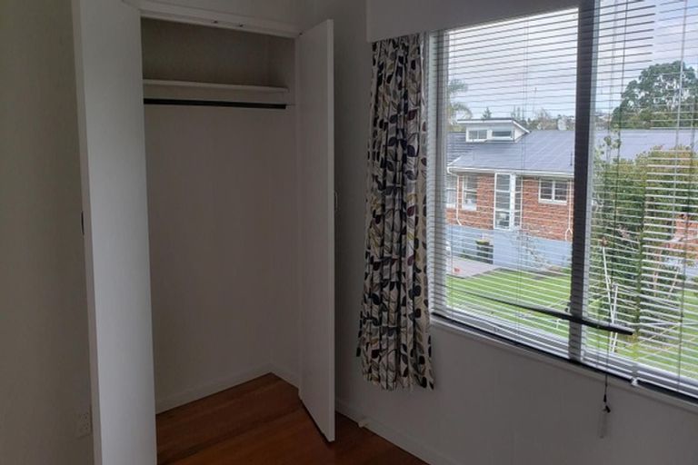 Photo of property in 4/3 Evelyn Place, Hillcrest, Auckland, 0627