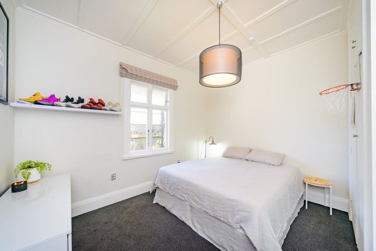 Photo of property in 20 Knowles Street, Terrace End, Palmerston North, 4410