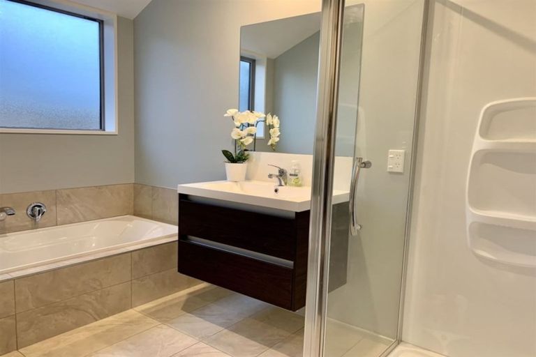 Photo of property in 94 Bradwell Crescent, Halswell, Christchurch, 8025