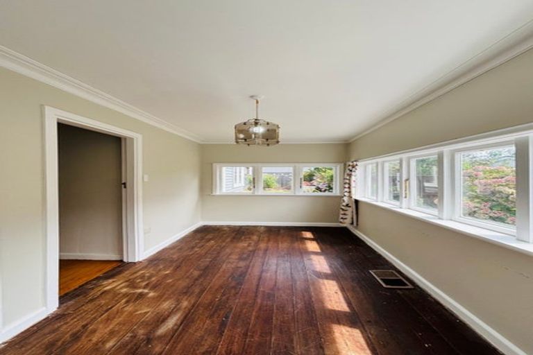Photo of property in 5a Avalon Crescent, Avalon, Lower Hutt, 5011