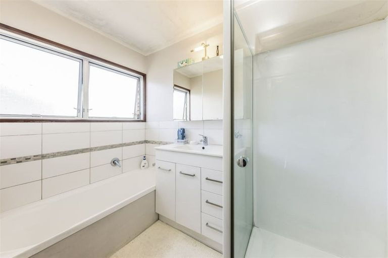 Photo of property in 1/11 Queen Street, Papakura, 2110