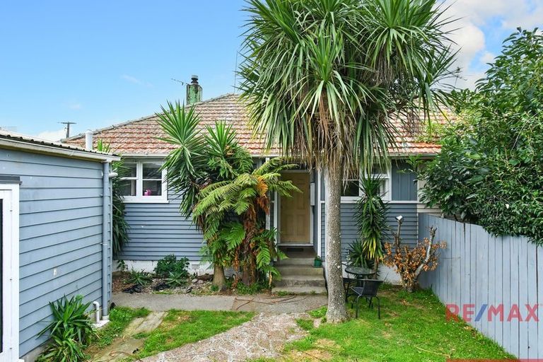 Photo of property in 52a Arimu Road, Papakura, 2110