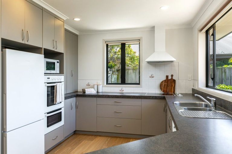 Photo of property in 26 Magnolia Drive, Springlands, Blenheim, 7201