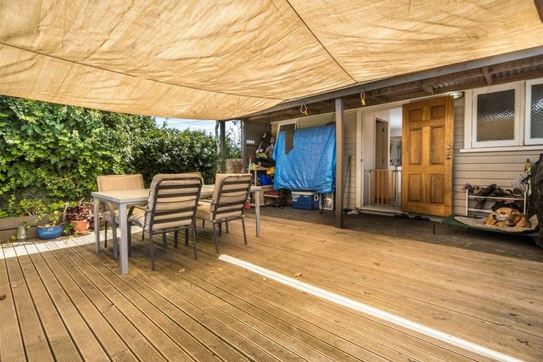 Photo of property in 8 Oraha Road, Huapai, Kumeu, 0810