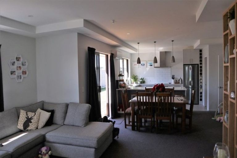 Photo of property in 37 Bradbury Avenue, Rolleston, 7614