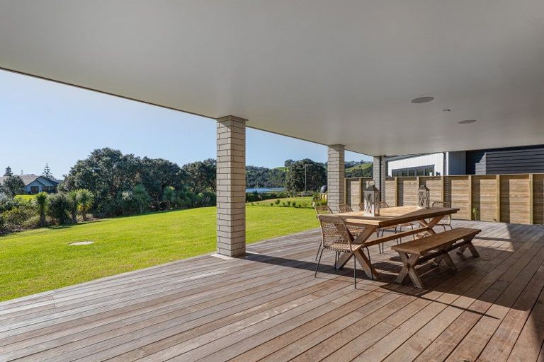 Photo of property in 17 Fred Harsant Drive, Cooks Beach, 3591