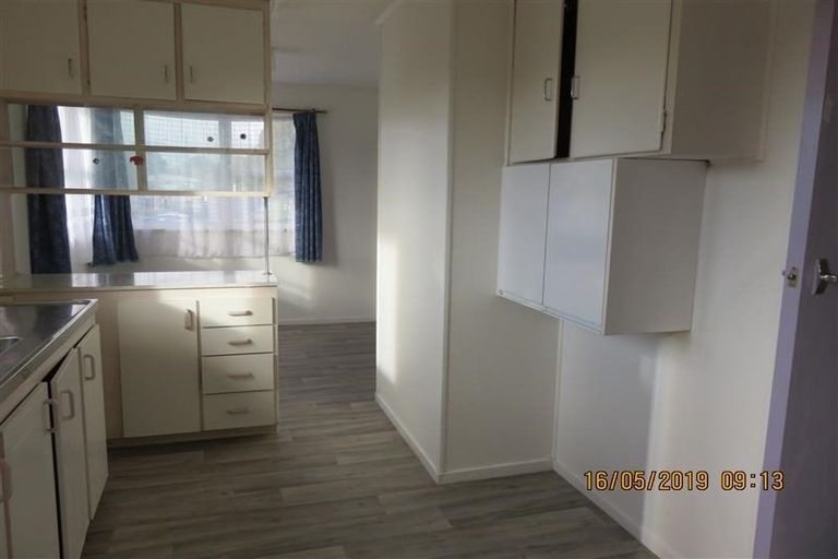 Photo of property in 16 Ascot Avenue, Henderson, Auckland, 0610