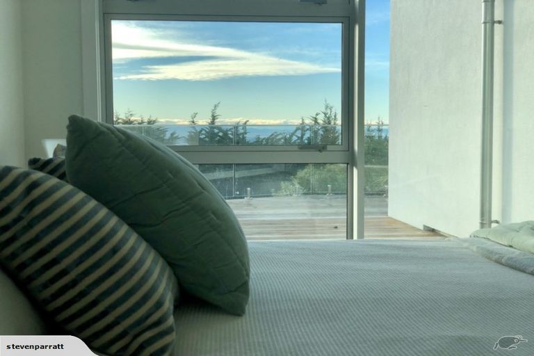 Photo of property in 1 Gardenhill Lane, Redcliffs, Christchurch, 8081