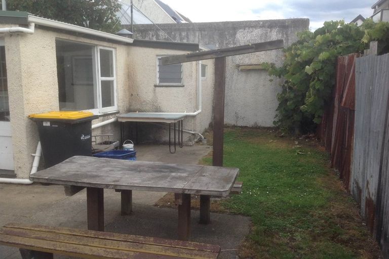 Photo of property in 182 Leith Street, North Dunedin, Dunedin, 9016