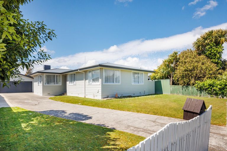 Photo of property in 10 Rennie Avenue, Milson, Palmerston North, 4414