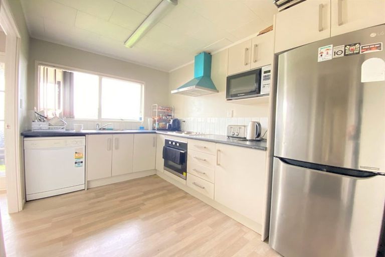 Photo of property in 87 Flat Bush Road, Clover Park, Auckland, 2023