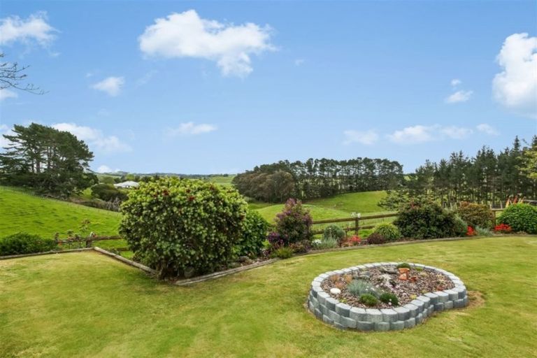 Photo of property in 366 Waiuku Road, Puni, Pukekohe, 2678