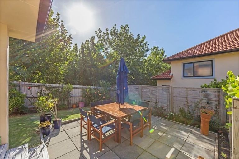 Photo of property in 46 Parkwood Crescent, Gulf Harbour, Whangaparaoa, 0930