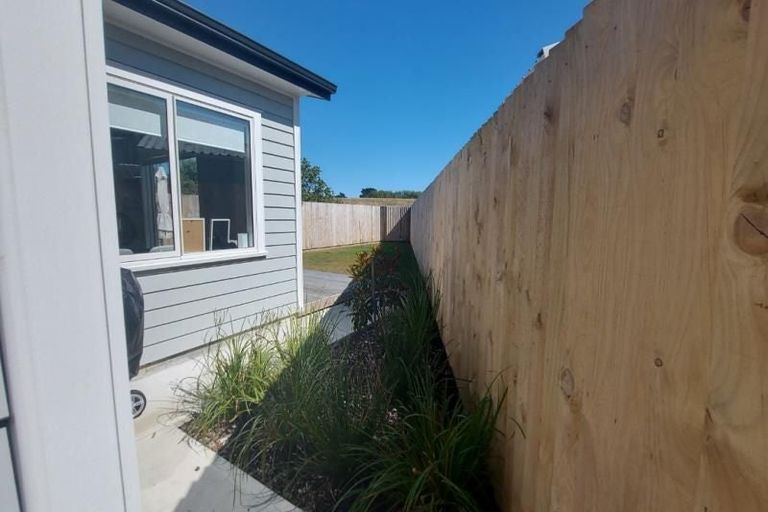 Photo of property in 67a Randwick Crescent, Moera, Lower Hutt, 5010