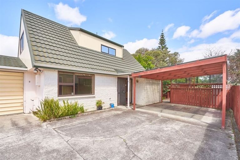 Photo of property in 4 Jarrett Court, Roslyn, Palmerston North, 4414