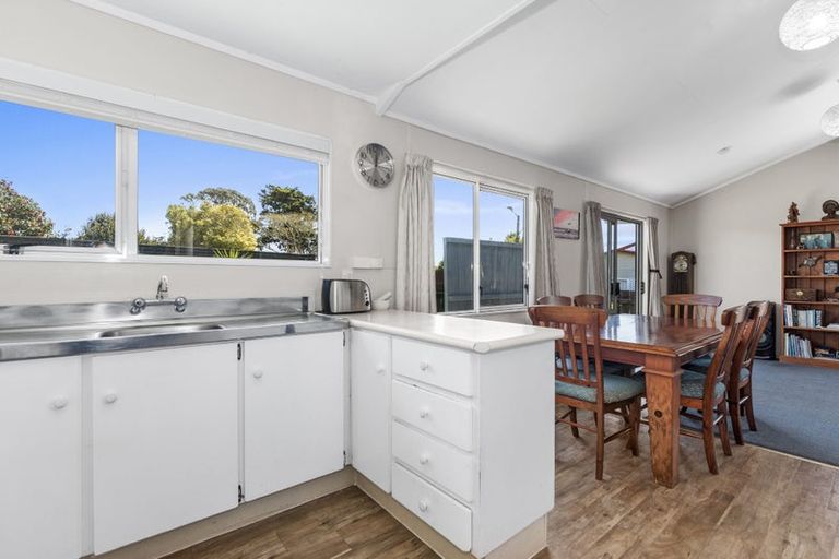 Photo of property in 1 Rerewai Place, Tikipunga, Whangarei, 0112