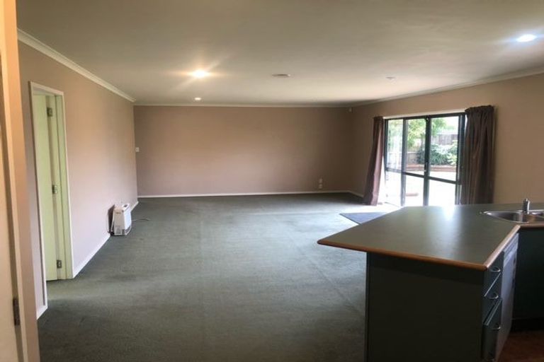 Photo of property in 44 Cranbrook Place, Rototuna North, Hamilton, 3210