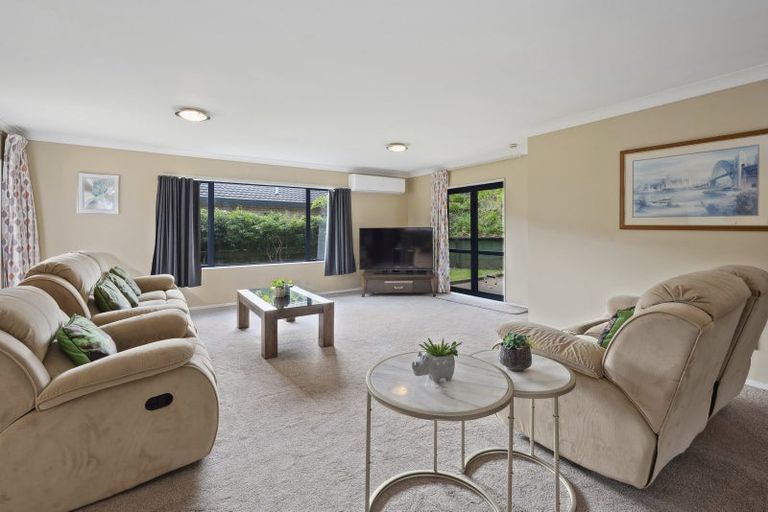 Photo of property in 56a Aquarius Drive, Kawaha Point, Rotorua, 3010