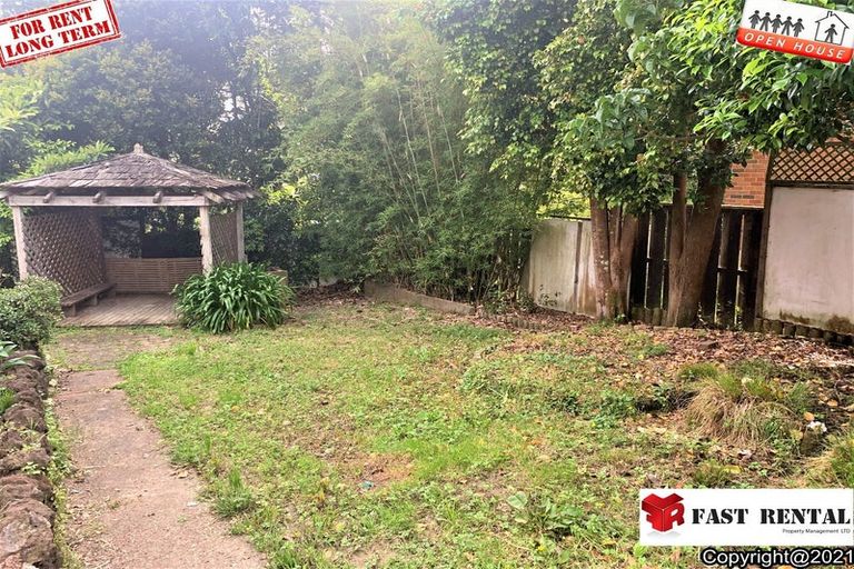 Photo of property in 2/46 Tree View Avenue, Glenfield, Auckland, 0629